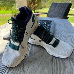 Women On Cloud Running Shoes